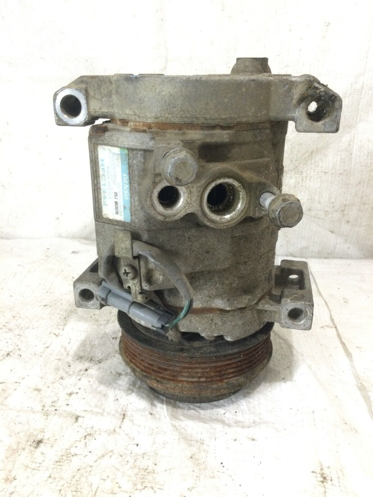 2007  Chevrolet Silverado 3500 AC Air Compressor  OEM