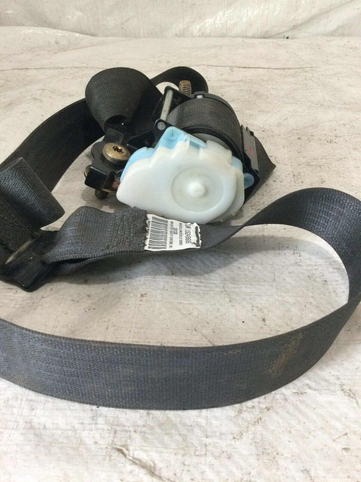 2005 Chevrolet Silverado 1500 Rear Left Seat Belt GM 15249689 OEM