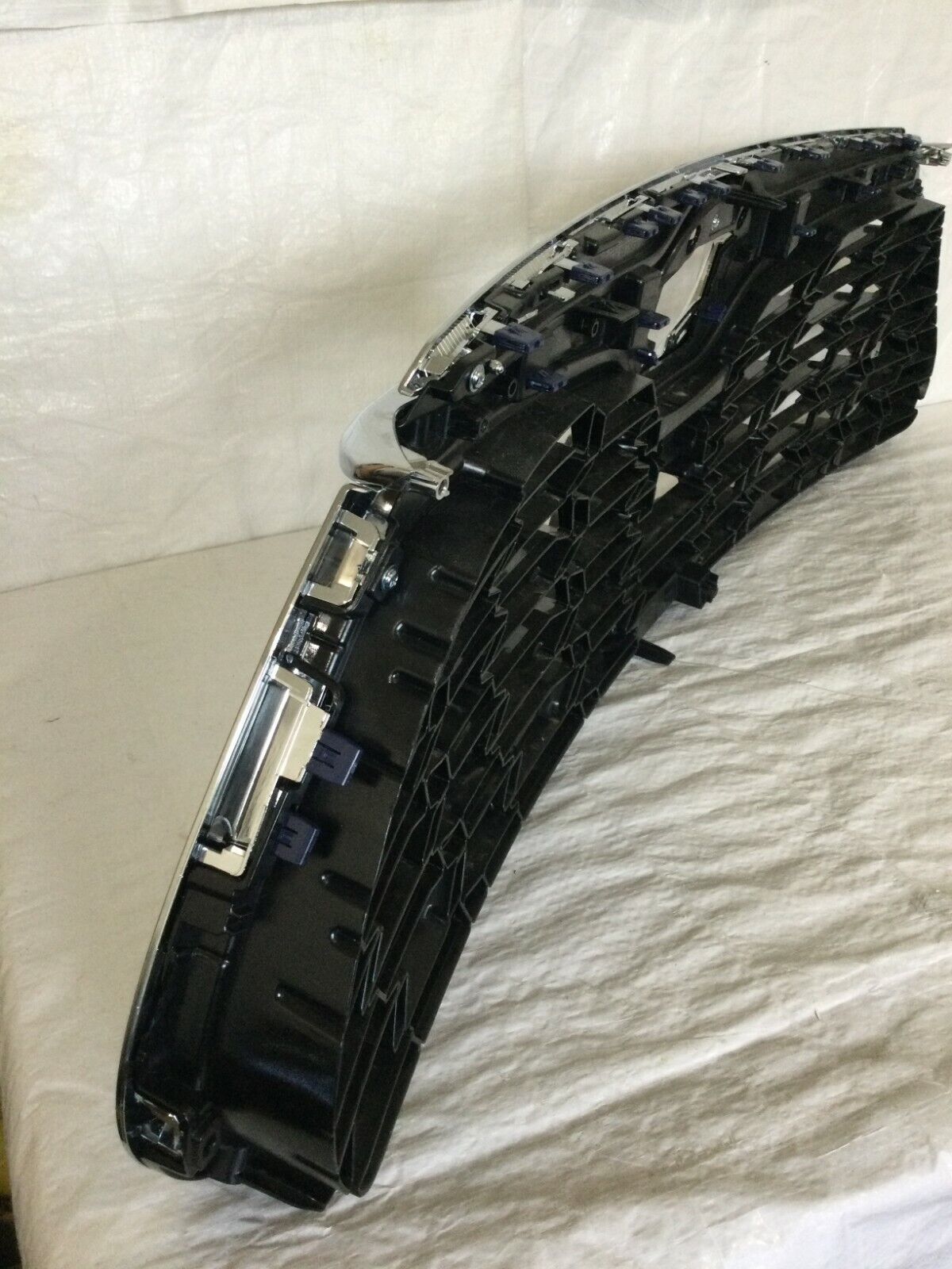 2020 2021 Toyota Highlander Front Upper Grille Grill 53111-0E250 OEM