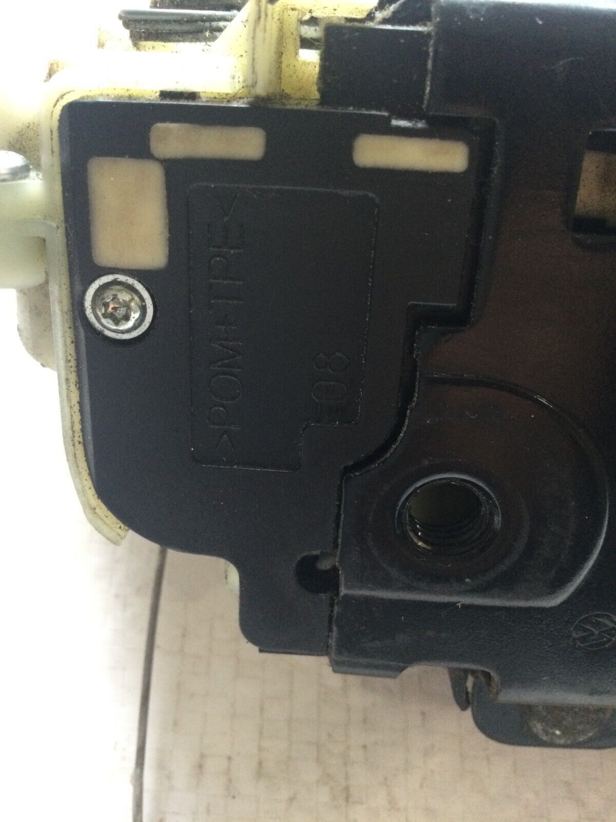 2006 Volkswagen Jetta Front Left Door Lock Actuator OEM