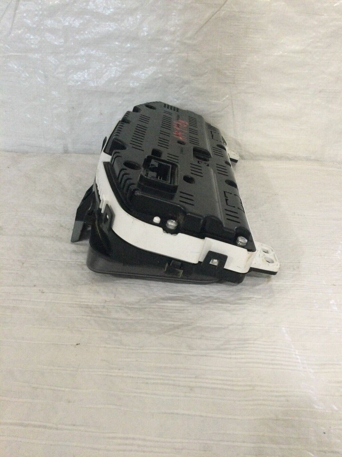 2019 Ford Taurus Speedometer Cluster KPH HG1T-10849-FA OEM