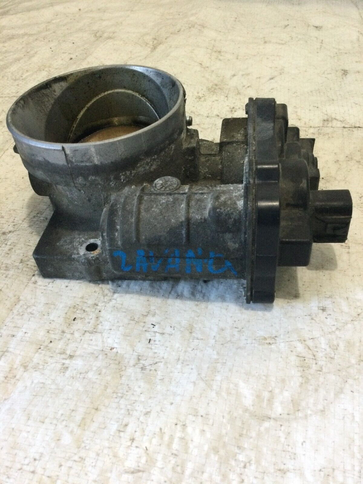 2006 GMC Savana 1500 Throttle Body Valve Assembly OEM 5.3L OEM