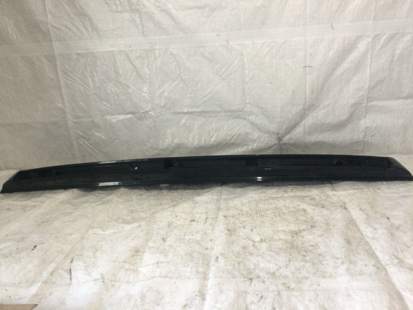 2007 Cadillac Escalade ESV Rear Spoiler Wing 15847938 OEM