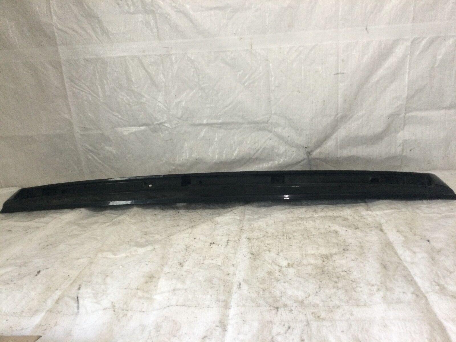2007 Cadillac Escalade ESV Rear Spoiler Wing 15847938 OEM