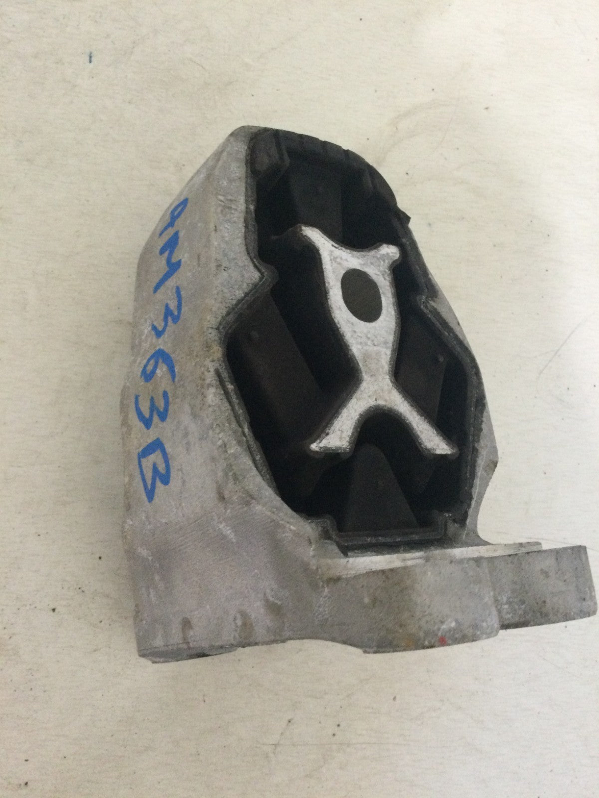 2024 Nissan Rogue 1.5L Engine Torque Strut Mount OEM