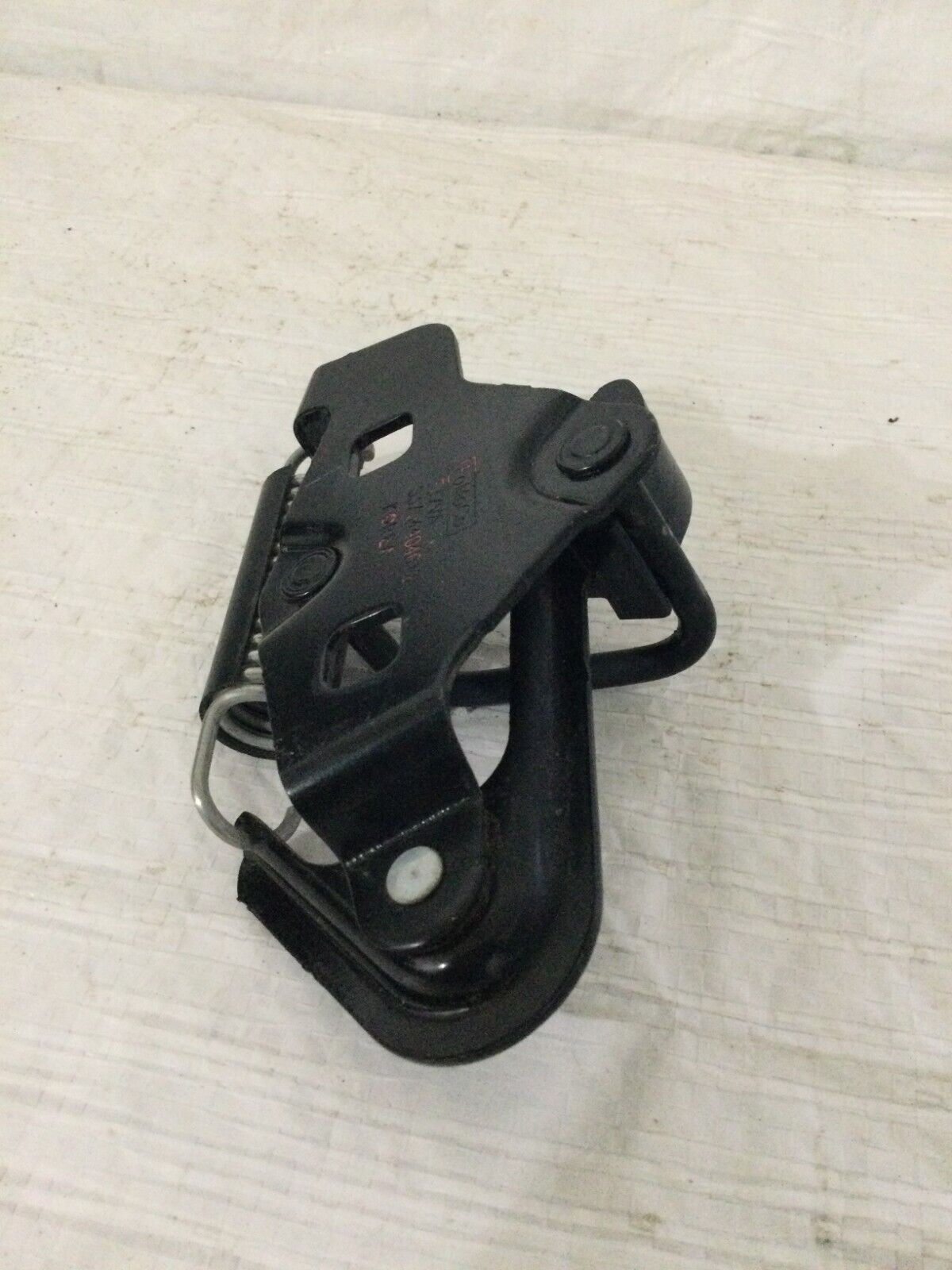 2019 Ford Taurus Lid Lock Latch Striker Release OEM