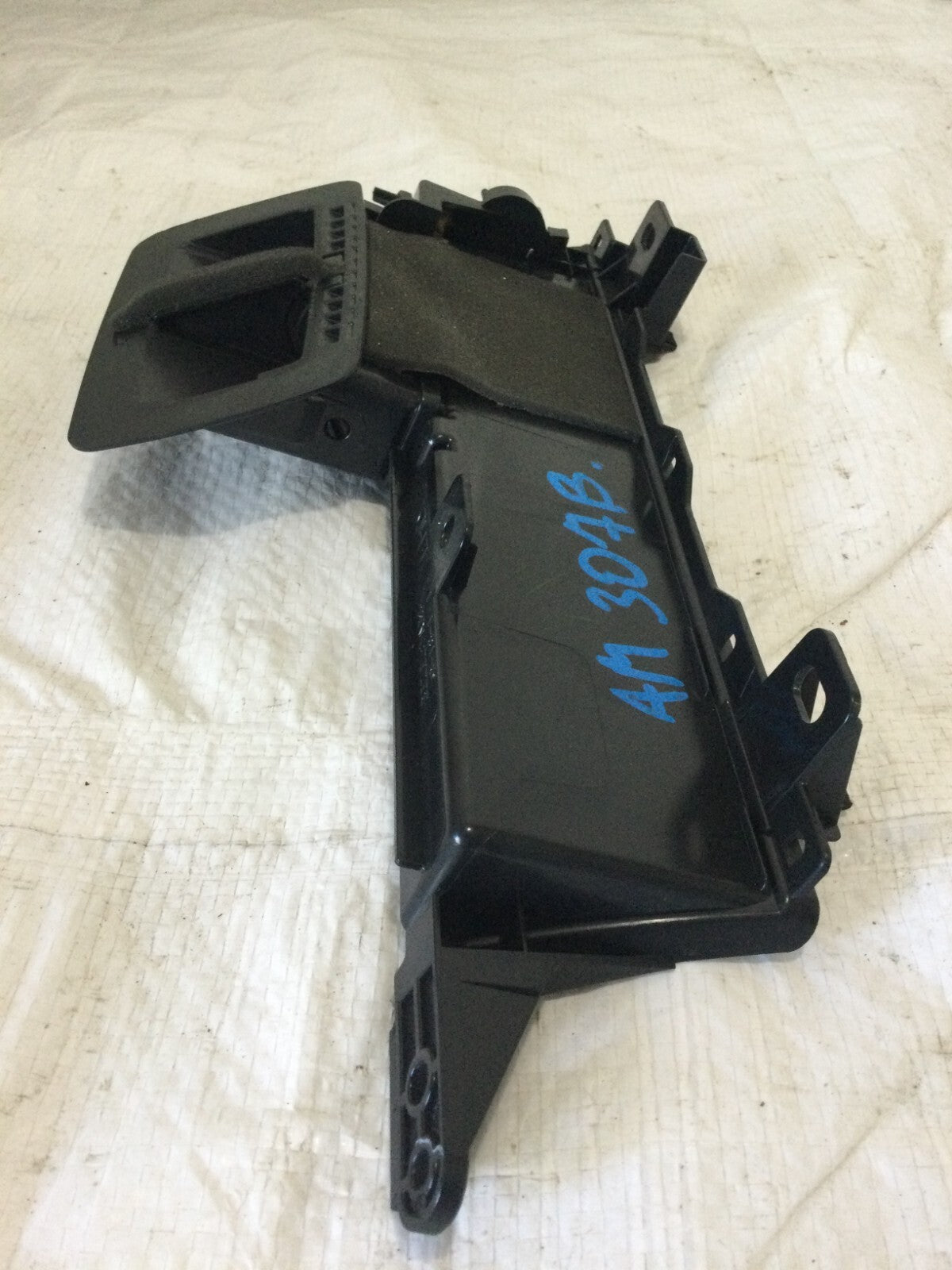 2018 Toyota RAV4 Center Upper Dash Vent Register Connector 55833-42010 OEM