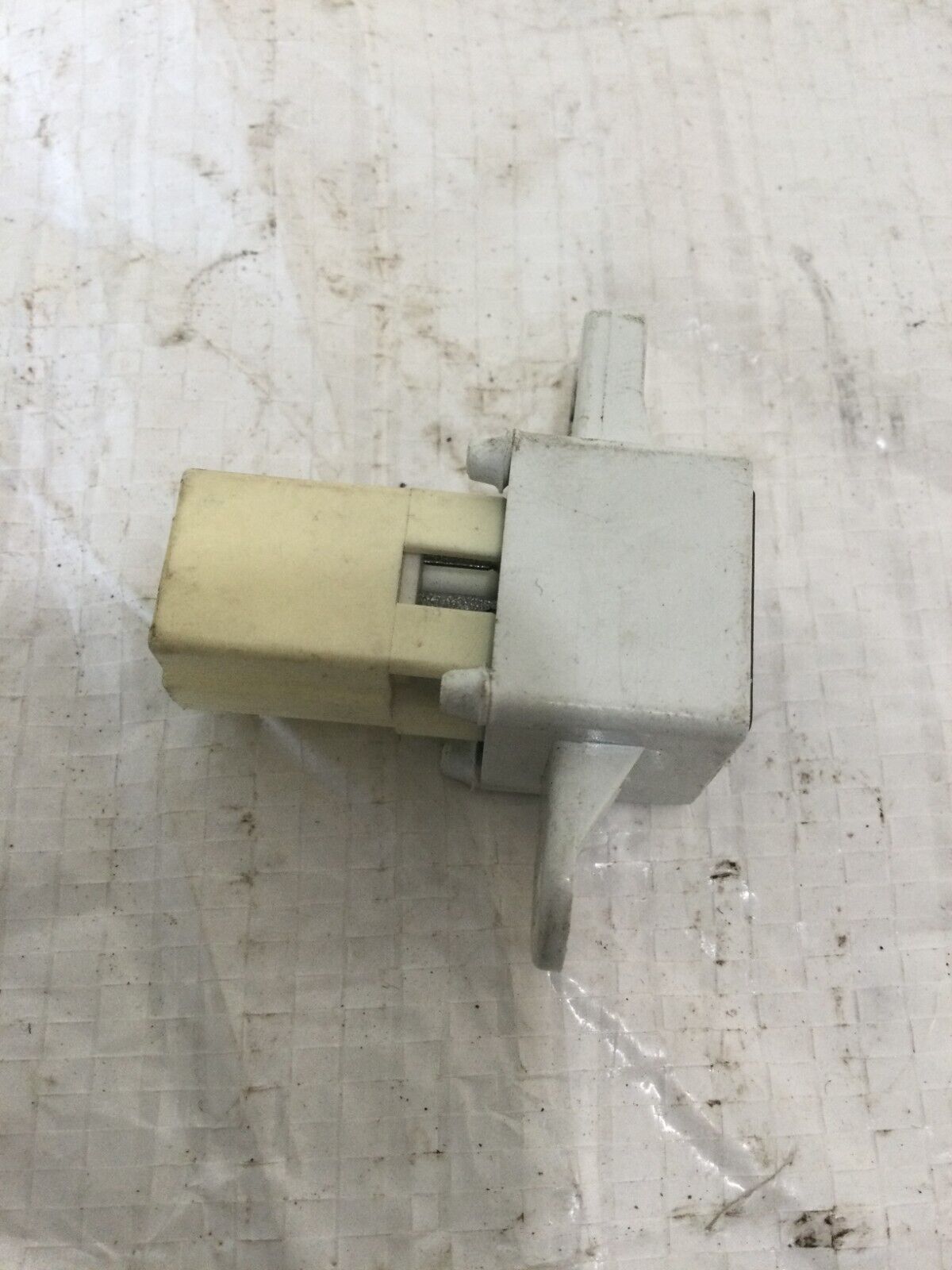 2005 Nissan Titan Right Interior SRS ON/OFF Switch OEM