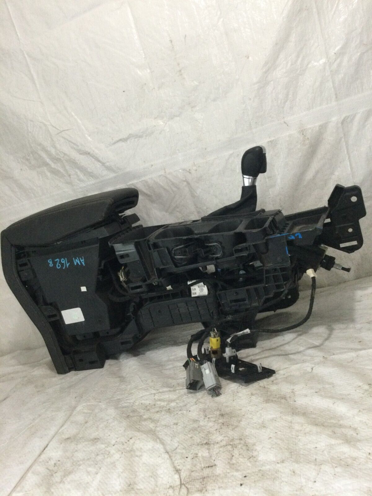 2017-2019 Ford Escape Front Floor Console Assembly W/ Armrest & Shifter OEM