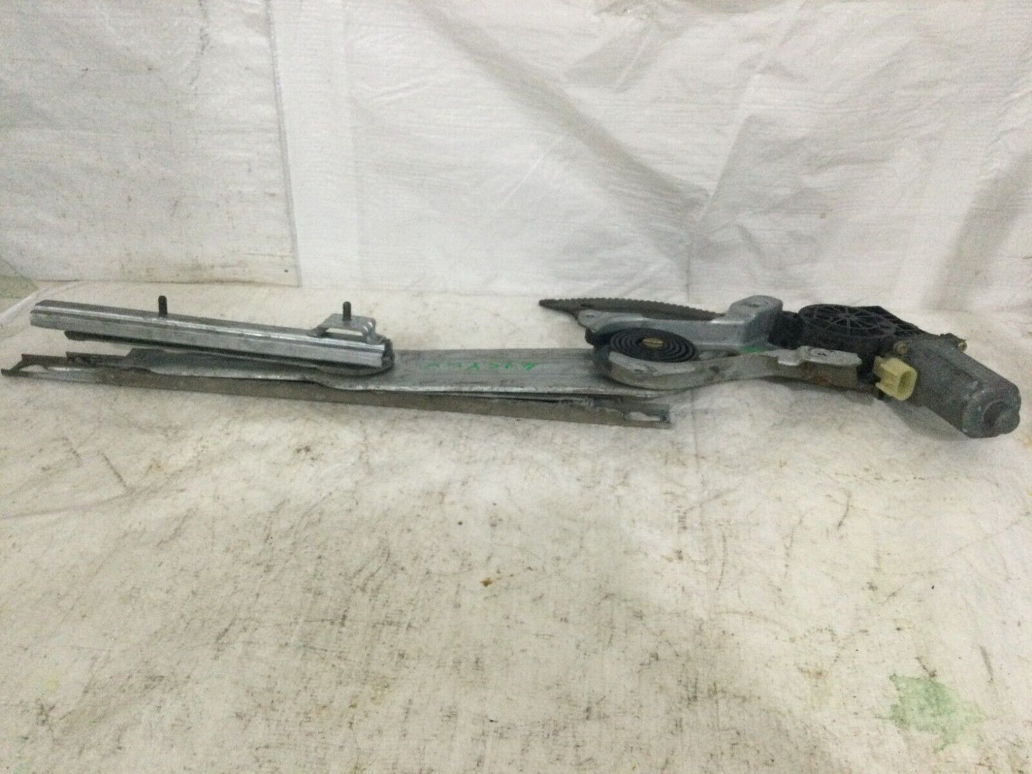 2004 Dodge Ram 1500 Front Right Regulator Motor OEM