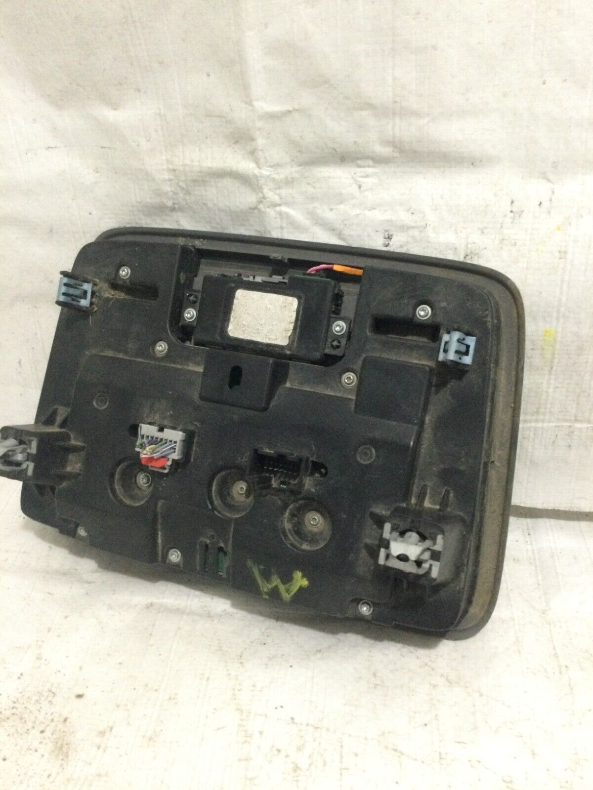 2020-2022 Chevrolet Silverado 3500 Front  Sunroof Console 84903259 OEM