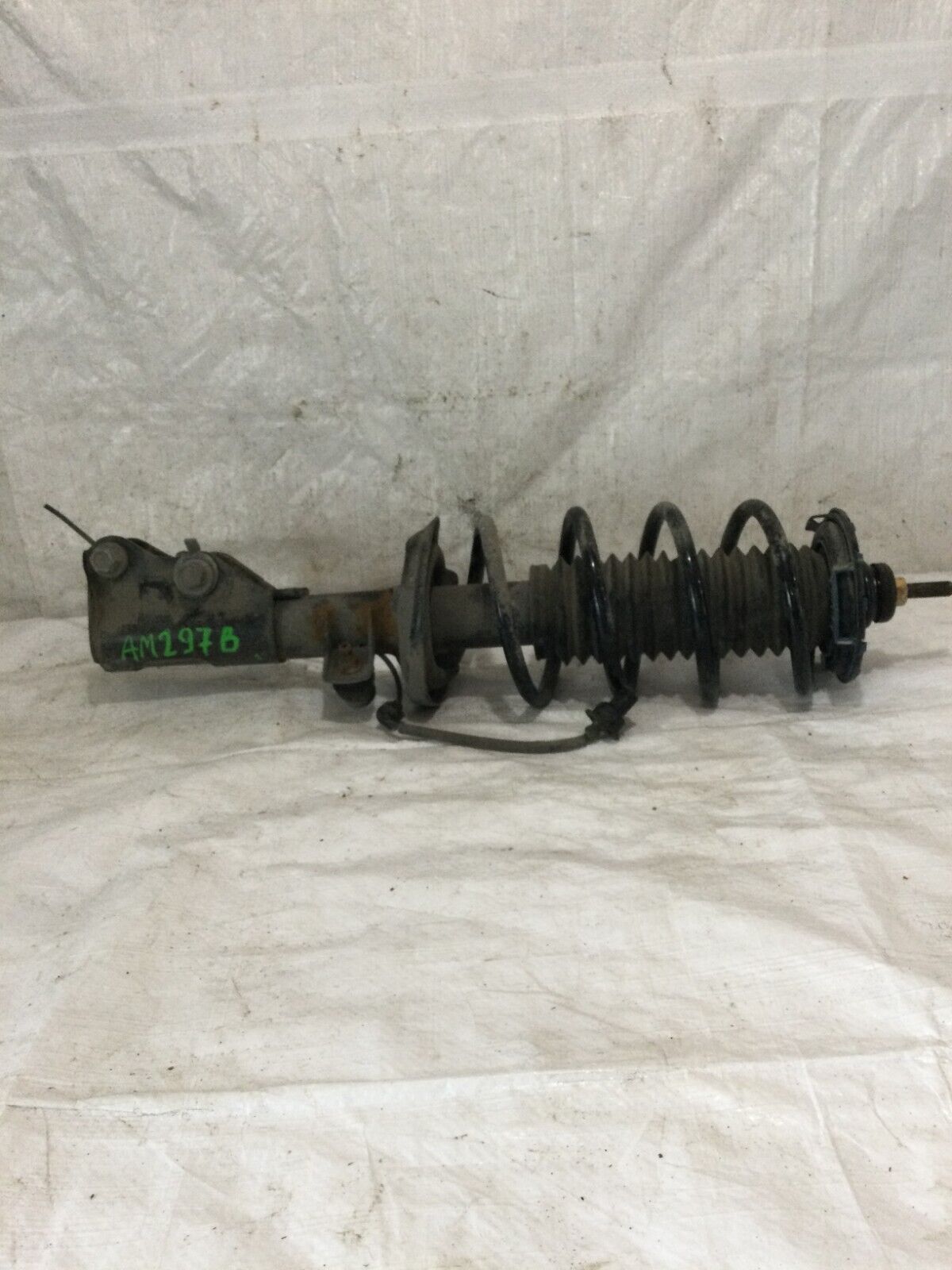 2019 Honda HR-V Passenger Right Front Strut  Assembly 51610-T7X-A530M1 OEM