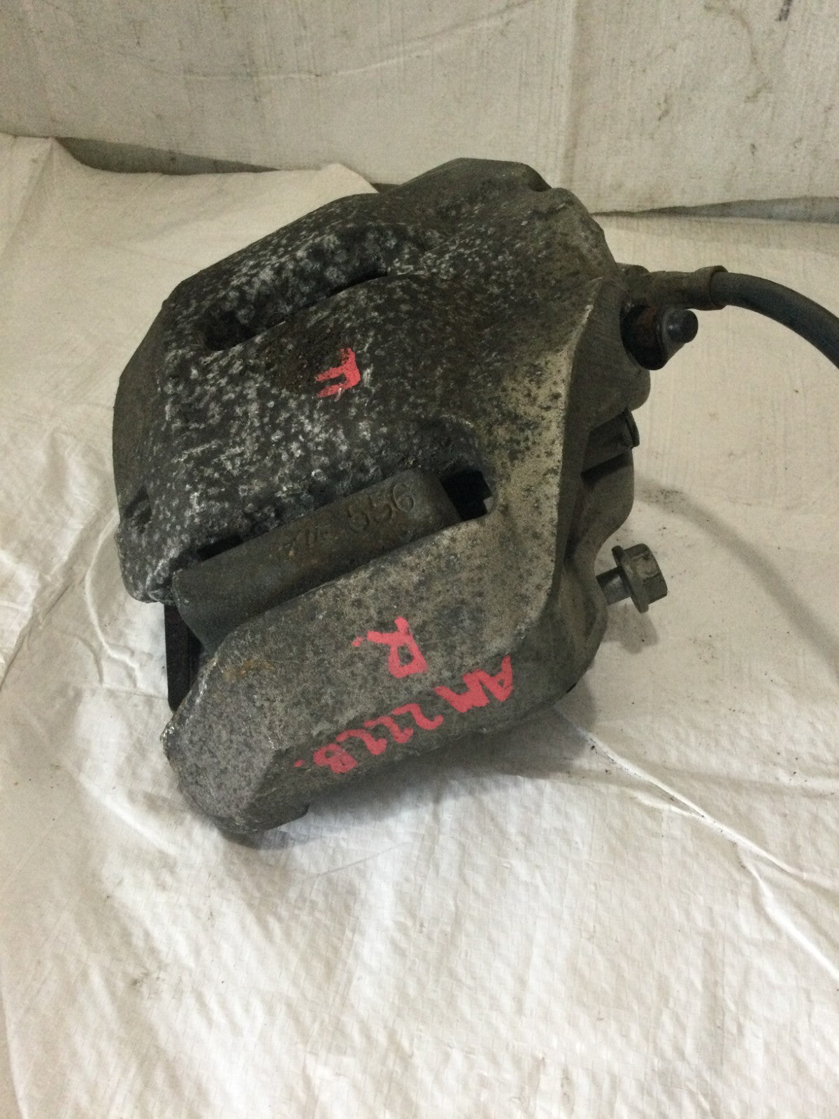 2004 BMW 745I Front Right Passenger Side Brake Caliper OEM RH