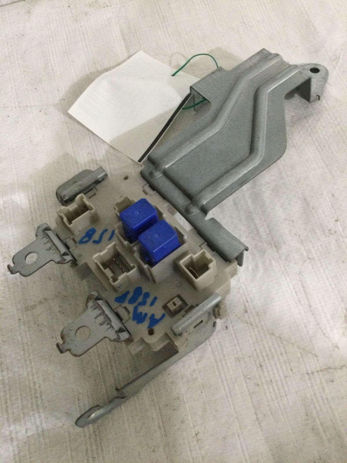 2003 Infiniti FX35 3.5L Cabin Fuse Box OEM