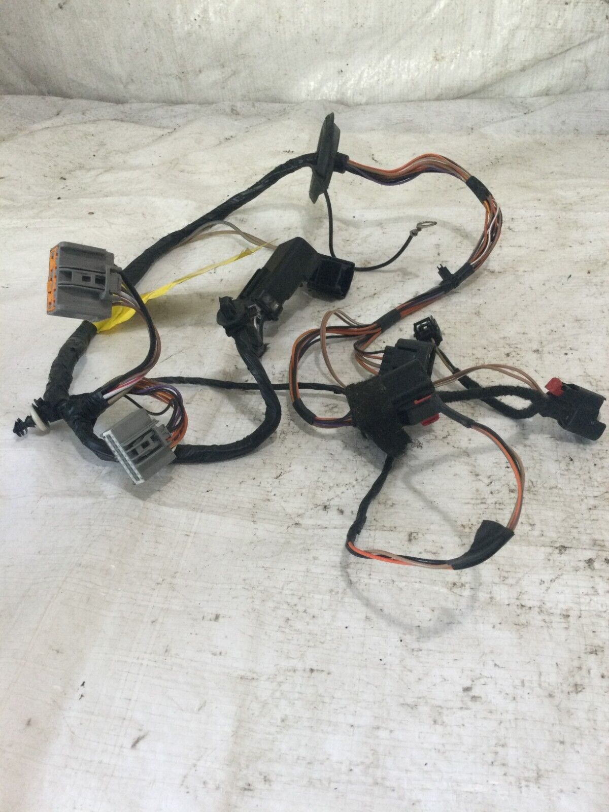 2017 Dodge Grand Caravan Left Rear Sliding Door Wire Harness OEM 68068069AD