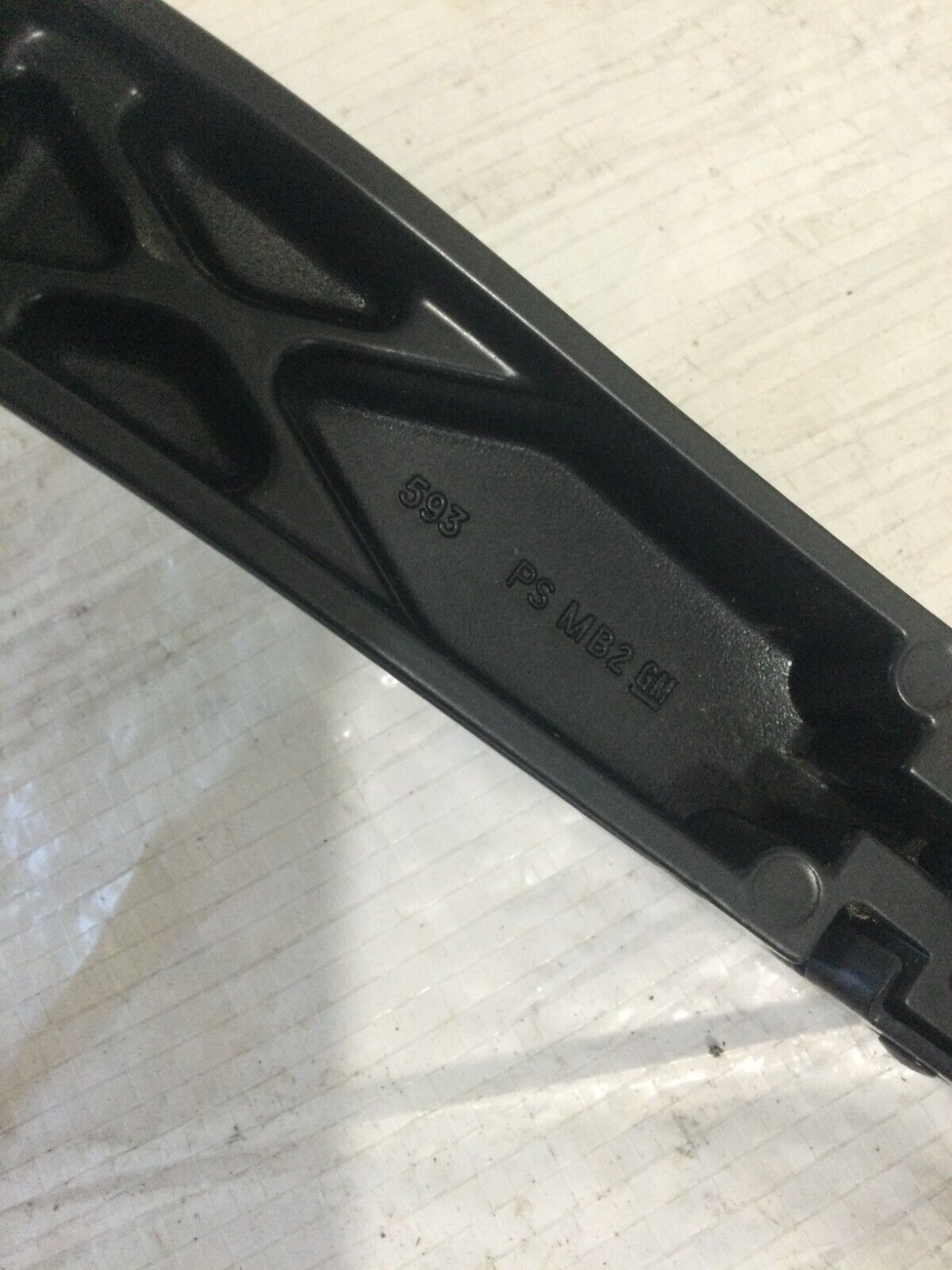 2019 GMC Sierra 1500 Wiper Arm Right Passenger Side OEM RH