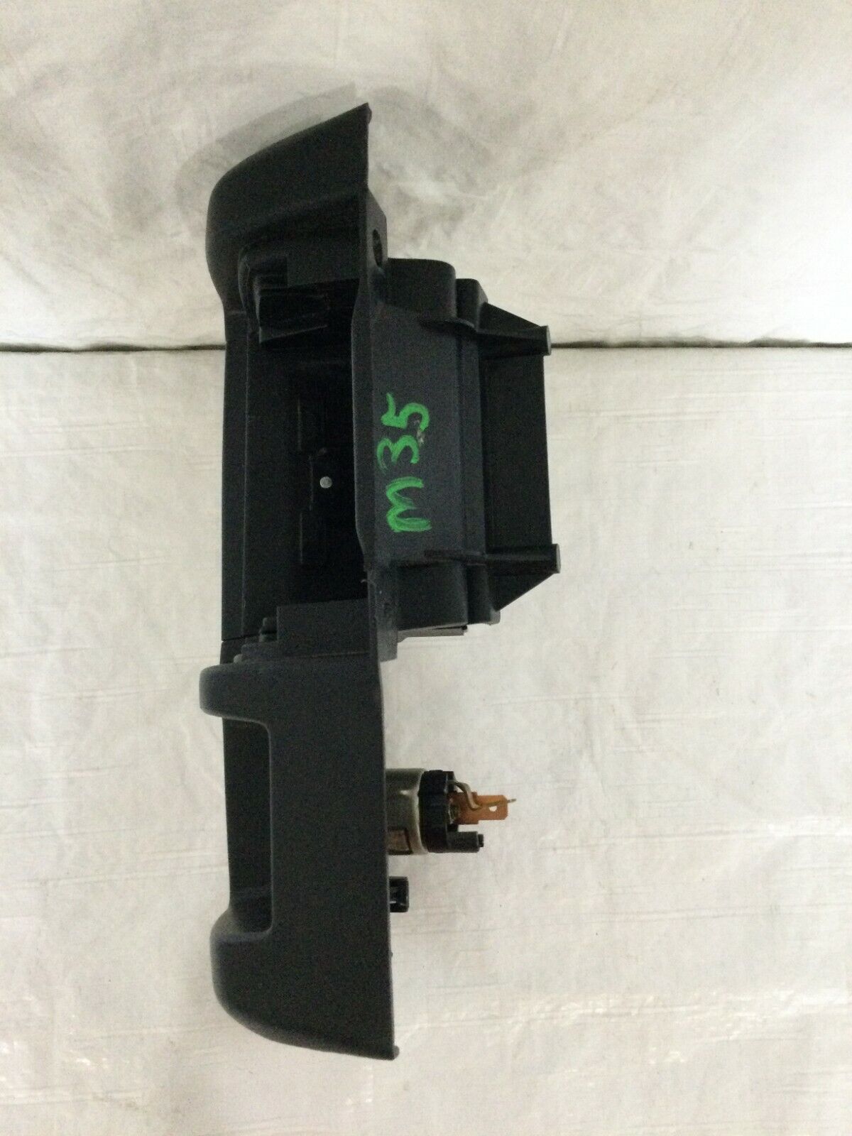 2001-2004 Nissan Xterra Dash Radio Bezel Trim 68260 45100 OEM