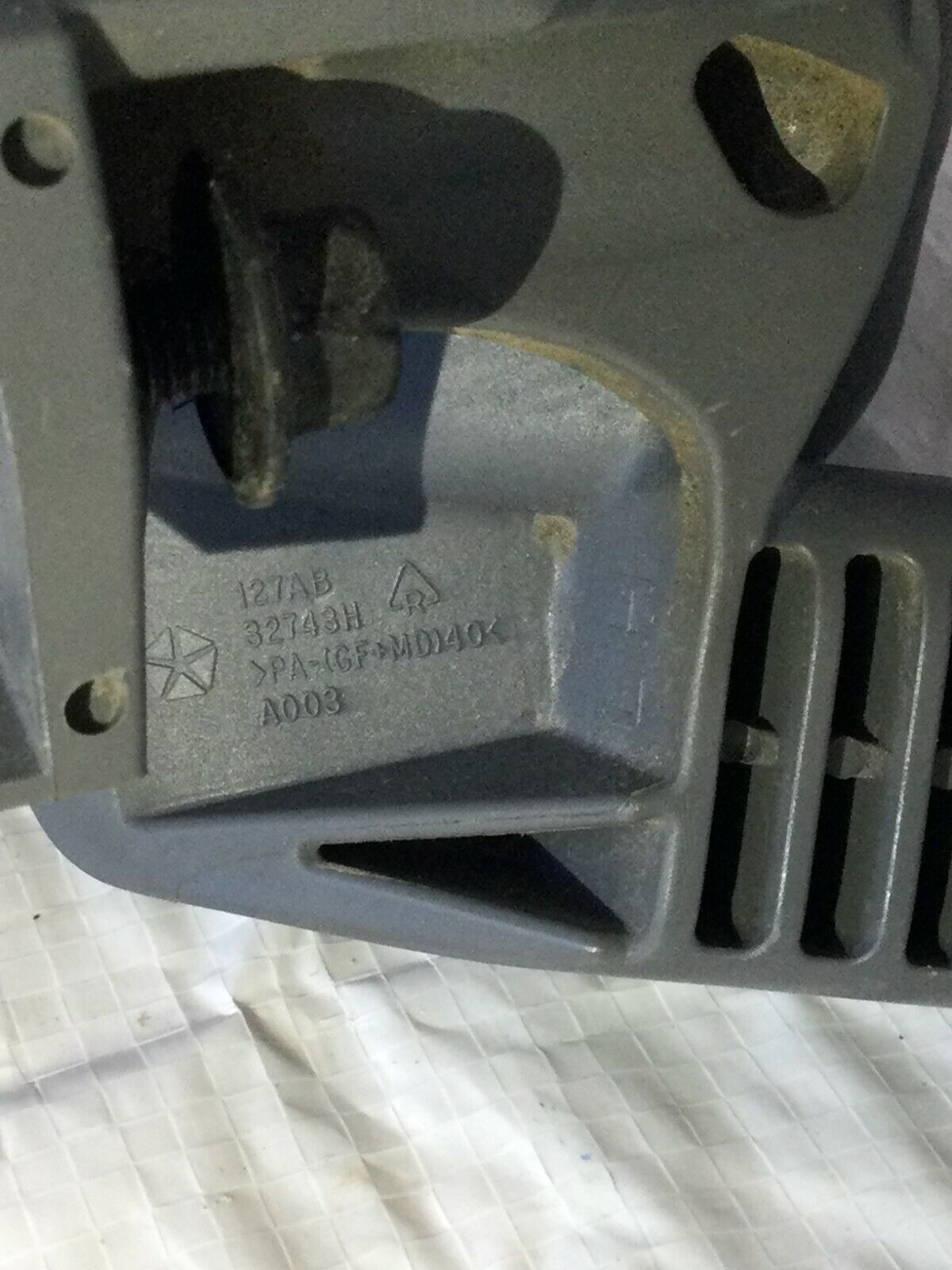 2004 Dodge Ram 1500 Front Left Interior Door Handle OEM