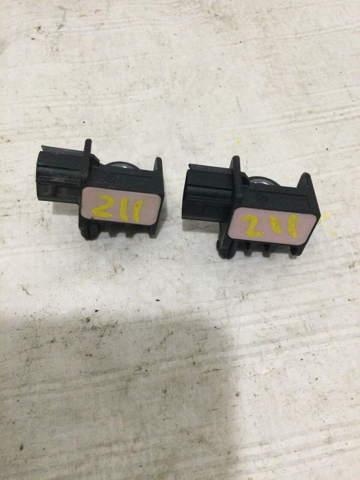 2017-2019 Hyundai Elantra Left Crash Impact Sensor 95920-F2000 OEM