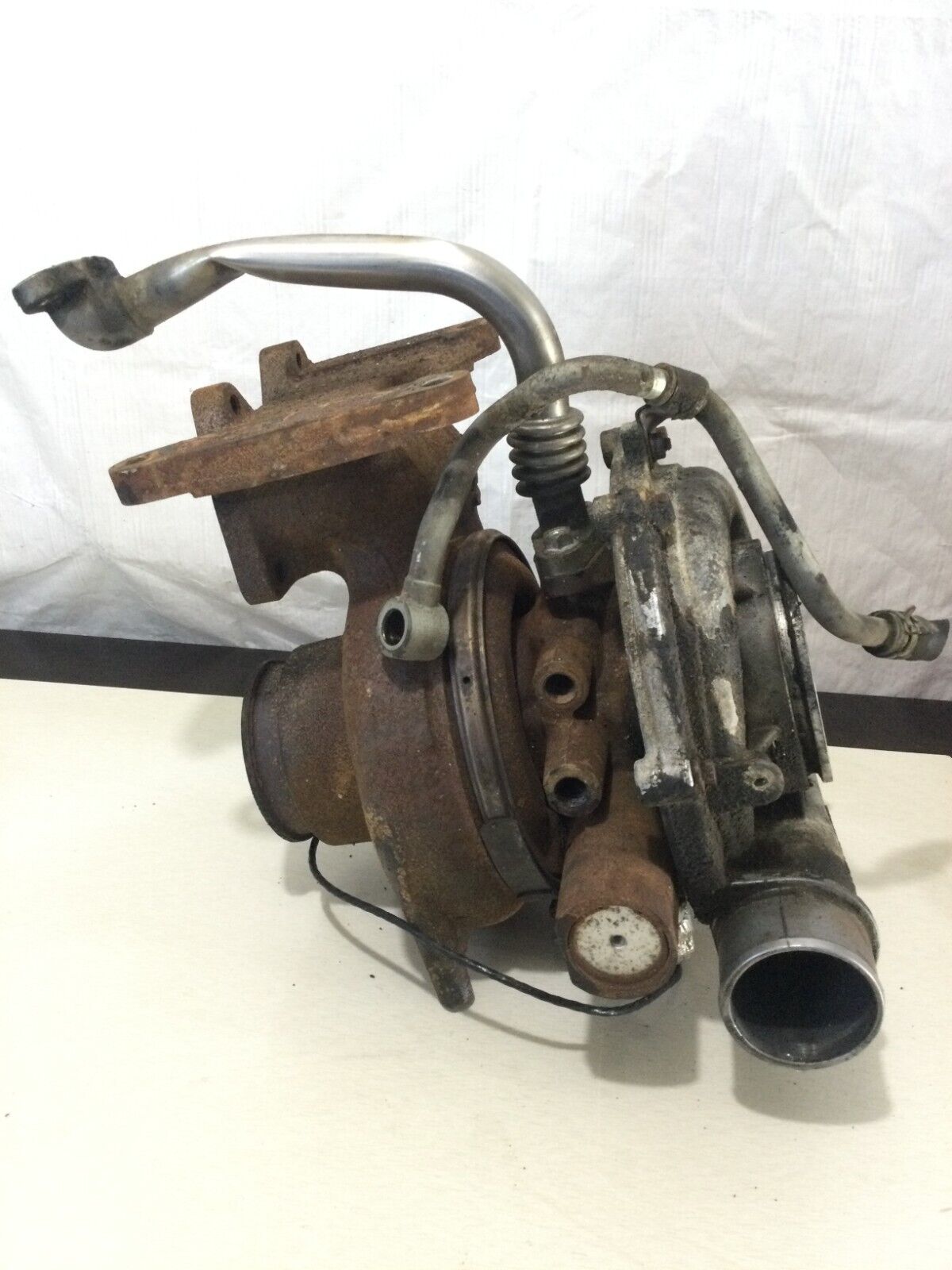 2006 GMC Sierra 2500HD 6.6L Diesel Duramax Turbo Supercharger 8980033661 OEM