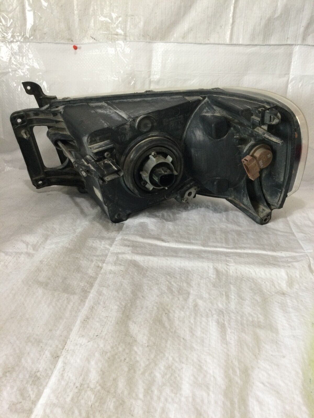 2002-2005 Dodge Ram 1500 Passenger Right Headlight OEM 55077120AG