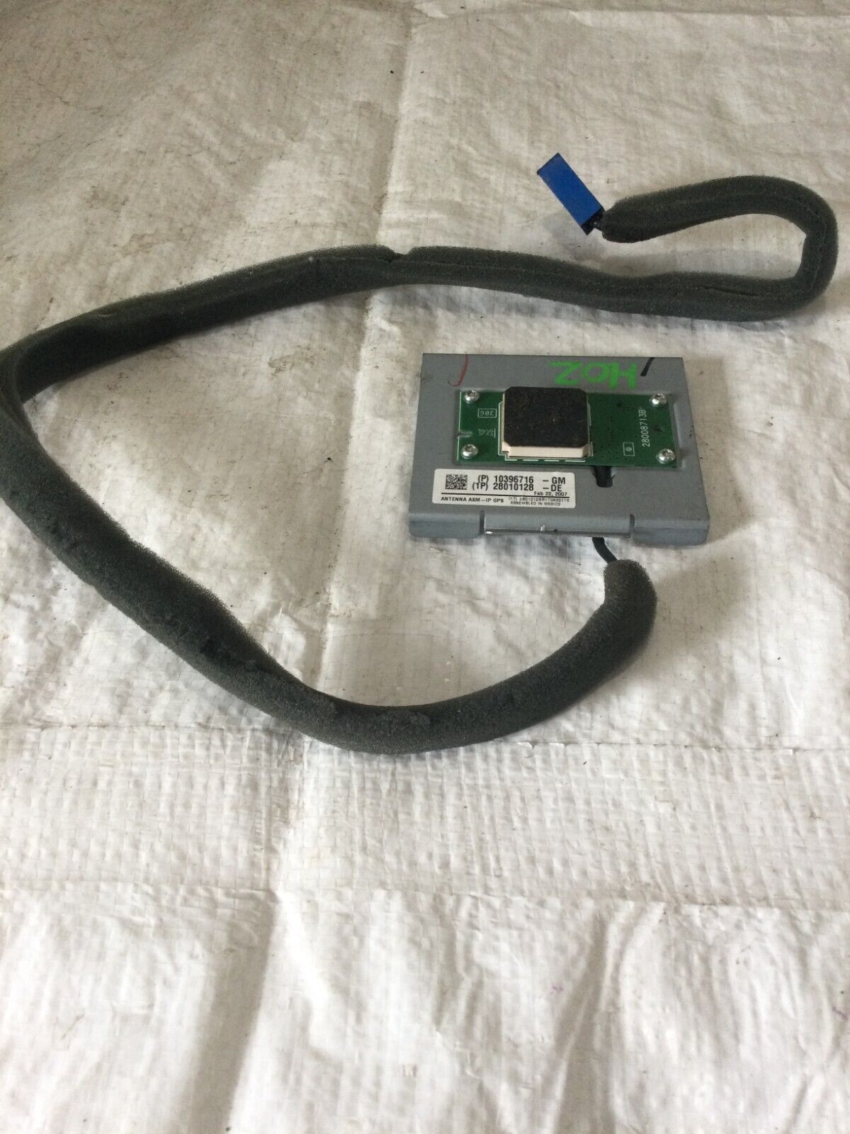 2007 Cadillac Escalade GPS Antenna OEM 10396716