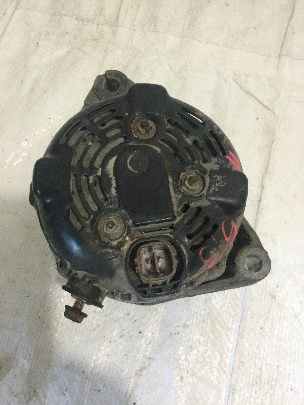 2005 Toyota 4Runner Alternator Motor OEM 4.7L V8