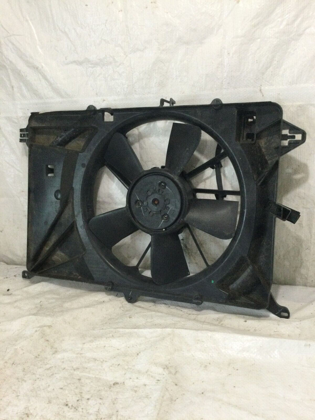 2019 Jeep Compass  Engine Intercooler Cooling Fan Assembly  68249185AC OEM