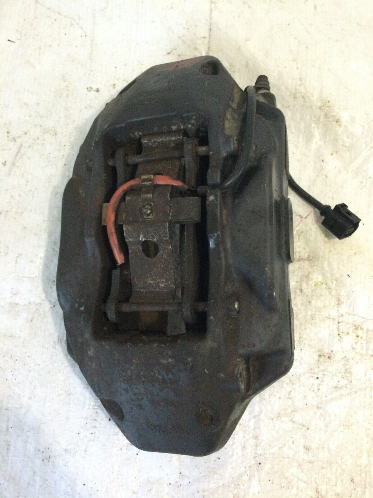 2004-2010 Volkswagen Touareg Front Right Brembo Brake Caliper OEM