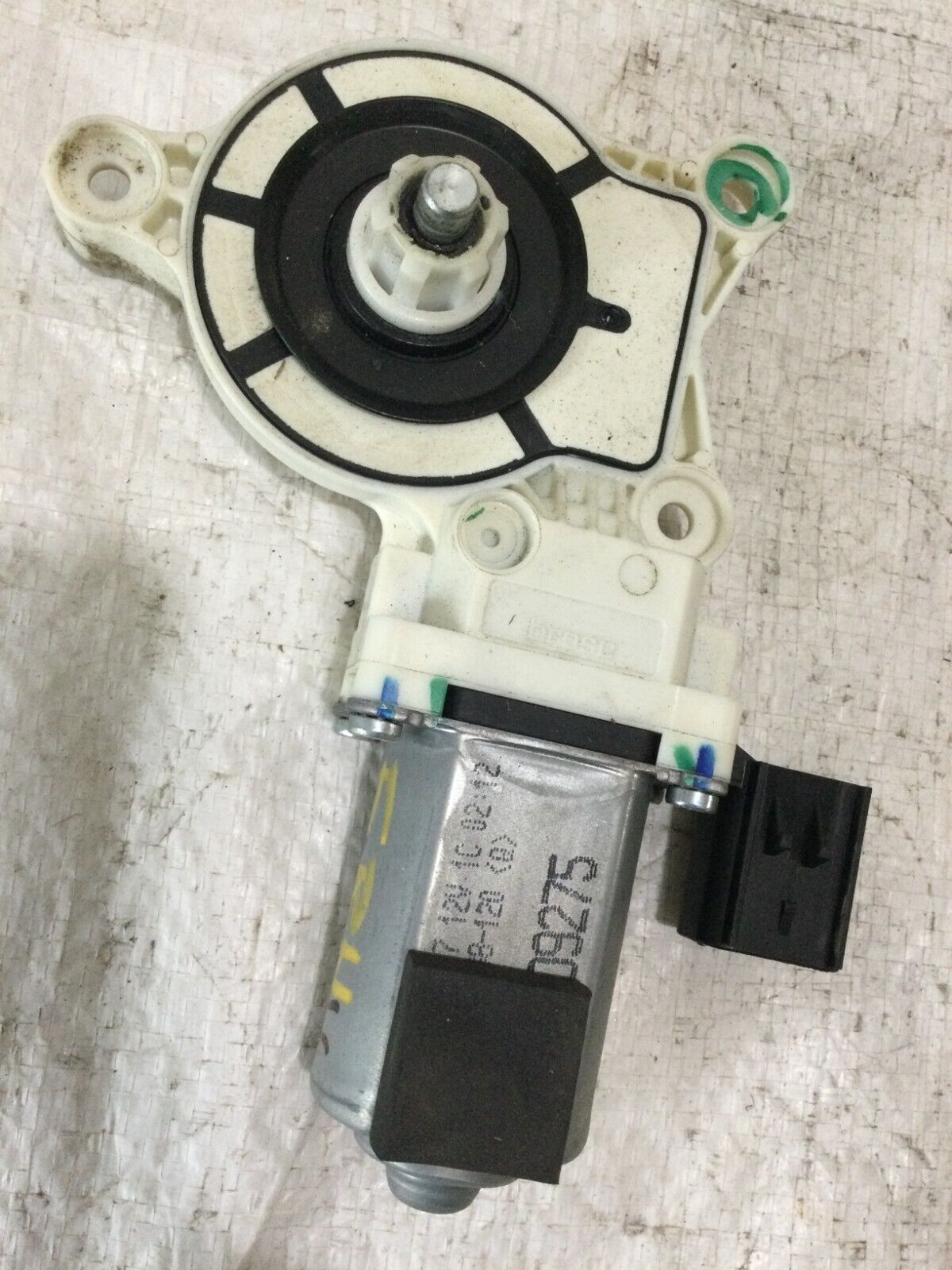2018 RAM 1500 Front  Right side Door Power Window Motor OEM