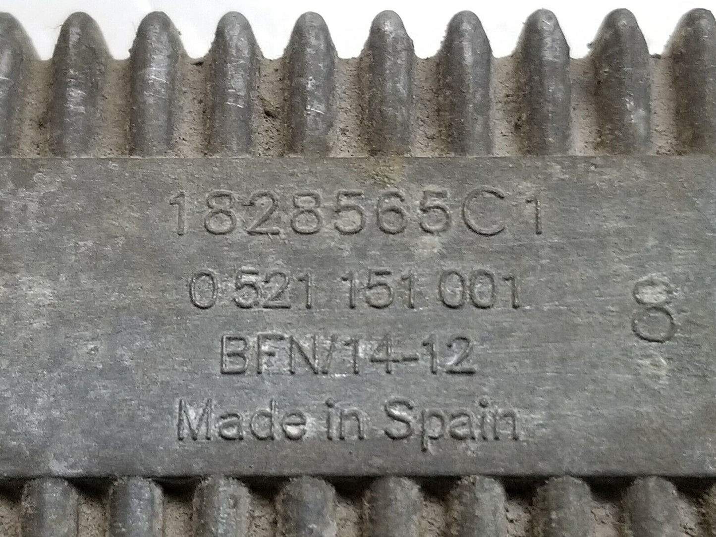 2003-2007 Ford F350SD 6.0 Diesel Engine Glow Plug Control Module 1828565C