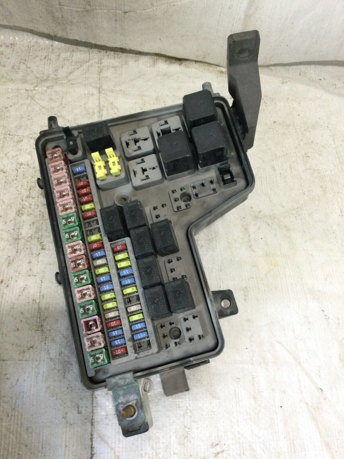 2003 Dodge Ram 2500 Diesel  Engine Fuse Box Relay 56045433AI OEM