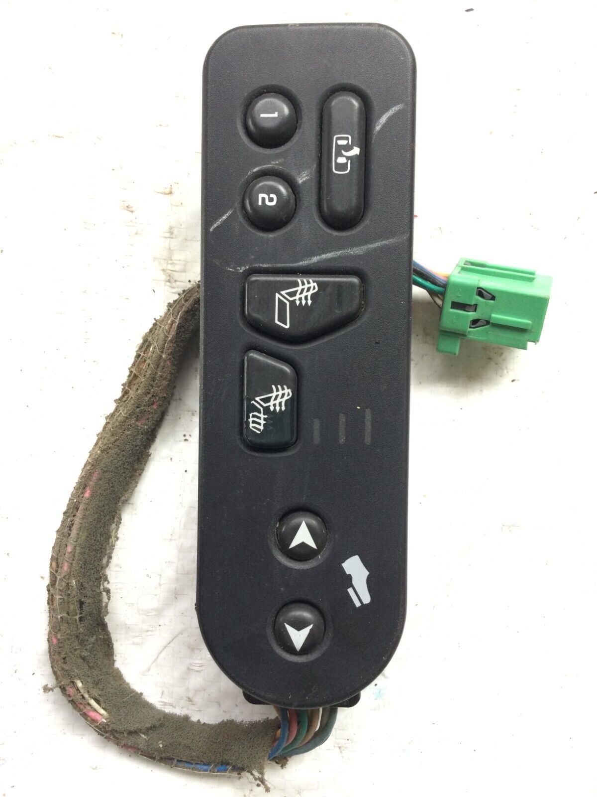 2003-2006 GMC Sierra 1500 Front Left Heater Memory Seat Pedal Switch OEM