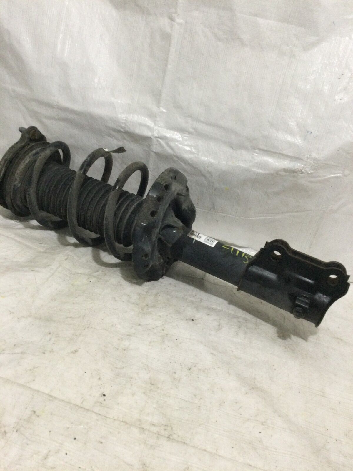 2017-2019 Hyundai Elantra Driver Strut Front Sedan Korea Built 54651F2800 OEM