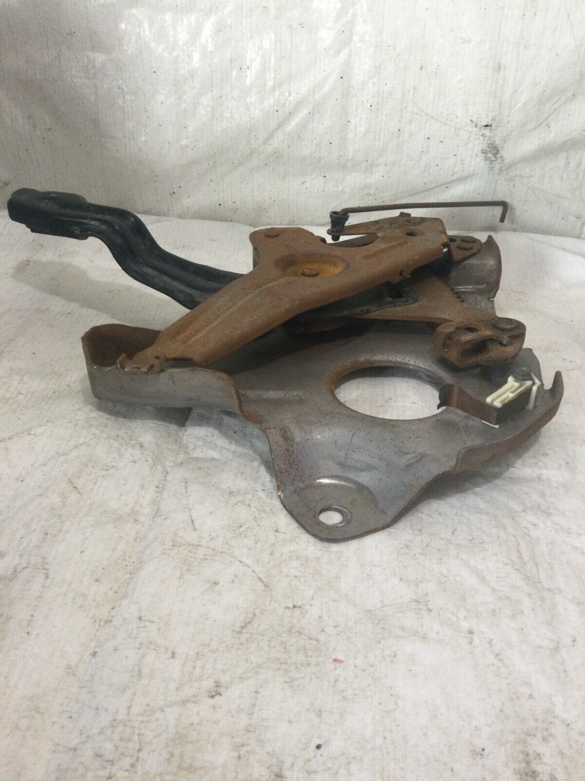 2003-2005 Dodge Ram 2500 3500 Emergency Parking Brake Pedal Assembly OEM