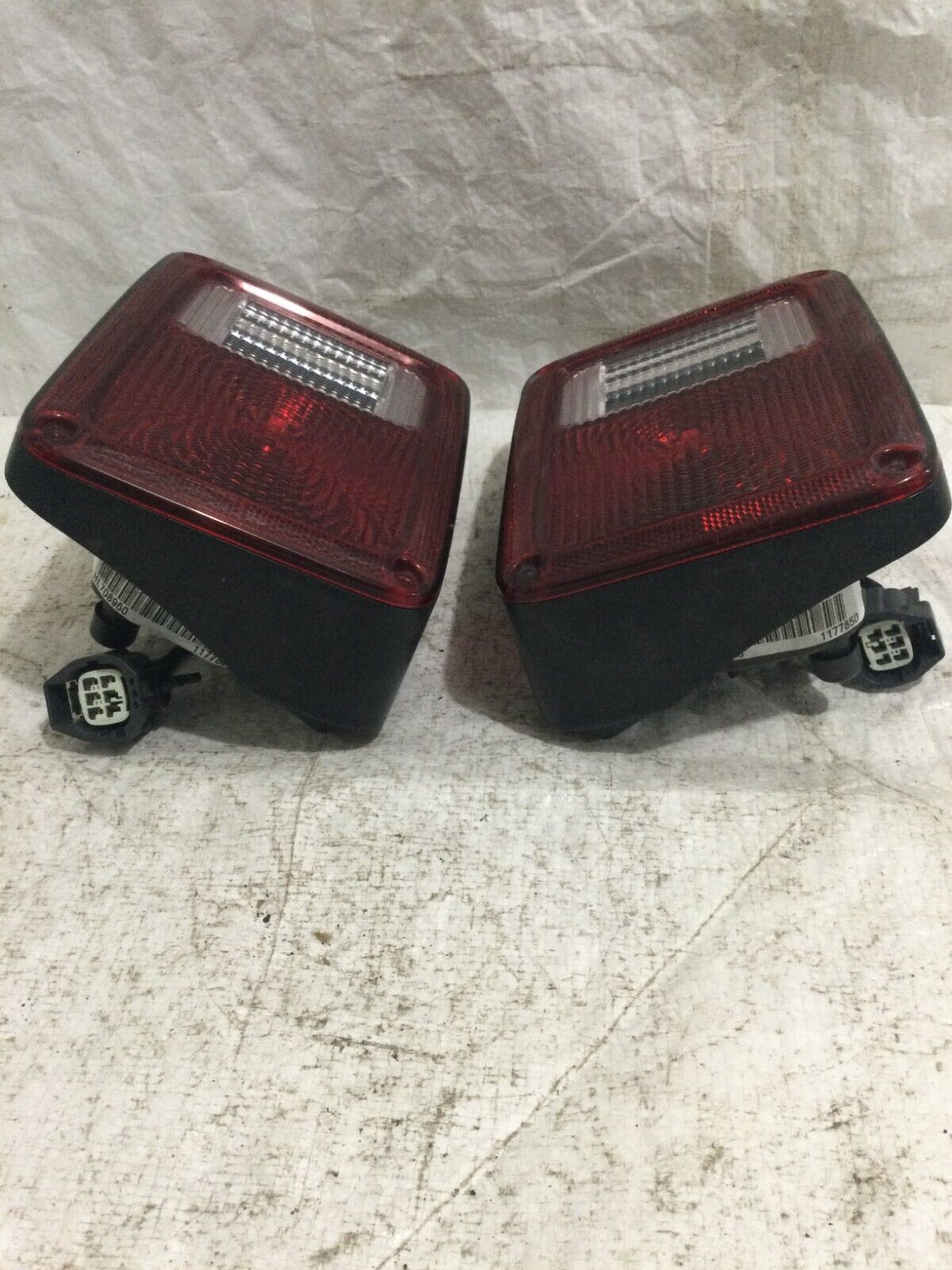 2018 Jeep Wrangler Rear Right & Left Tail Light Taillight Lamp LH RH OEM