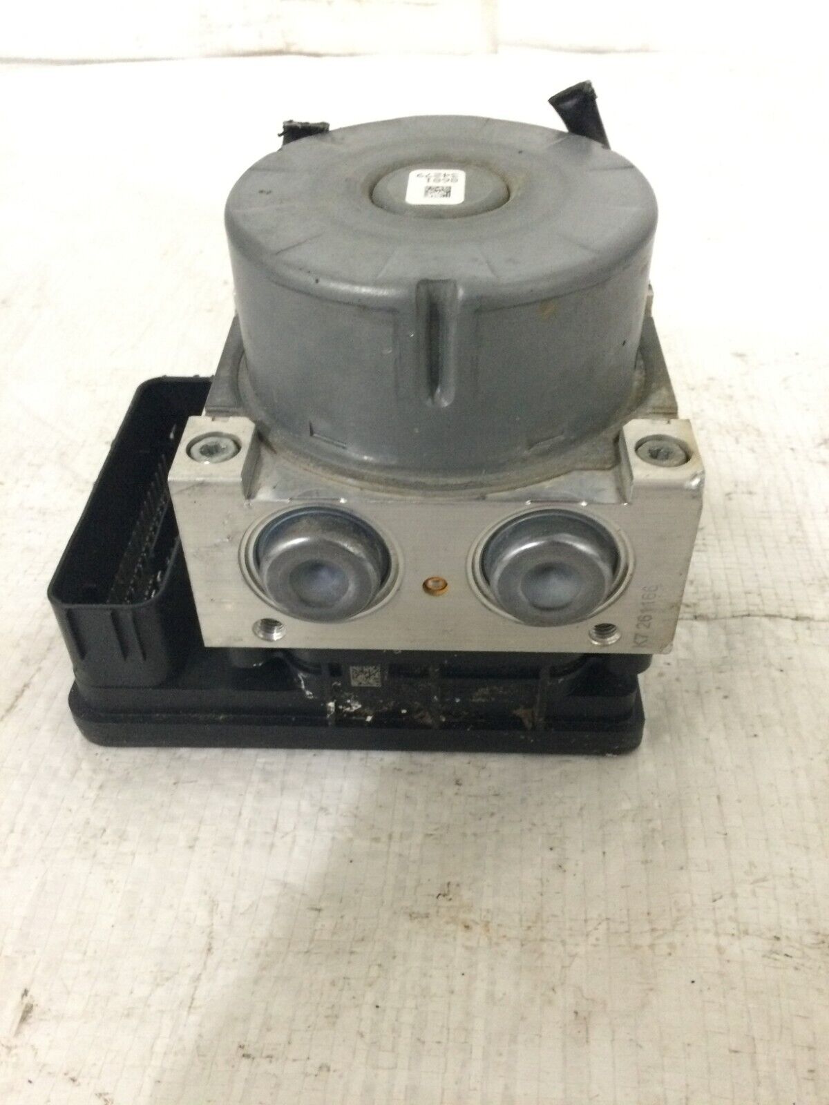 2017 - 2019 Ford Escape 2.0L 4WD ABS Anti Lock Brake Pump Unit GV61-2C405-CJ OEM