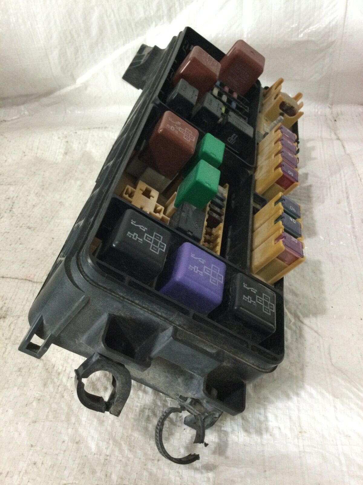 2003 Toyota Highlander Engine Fuse Box OEM