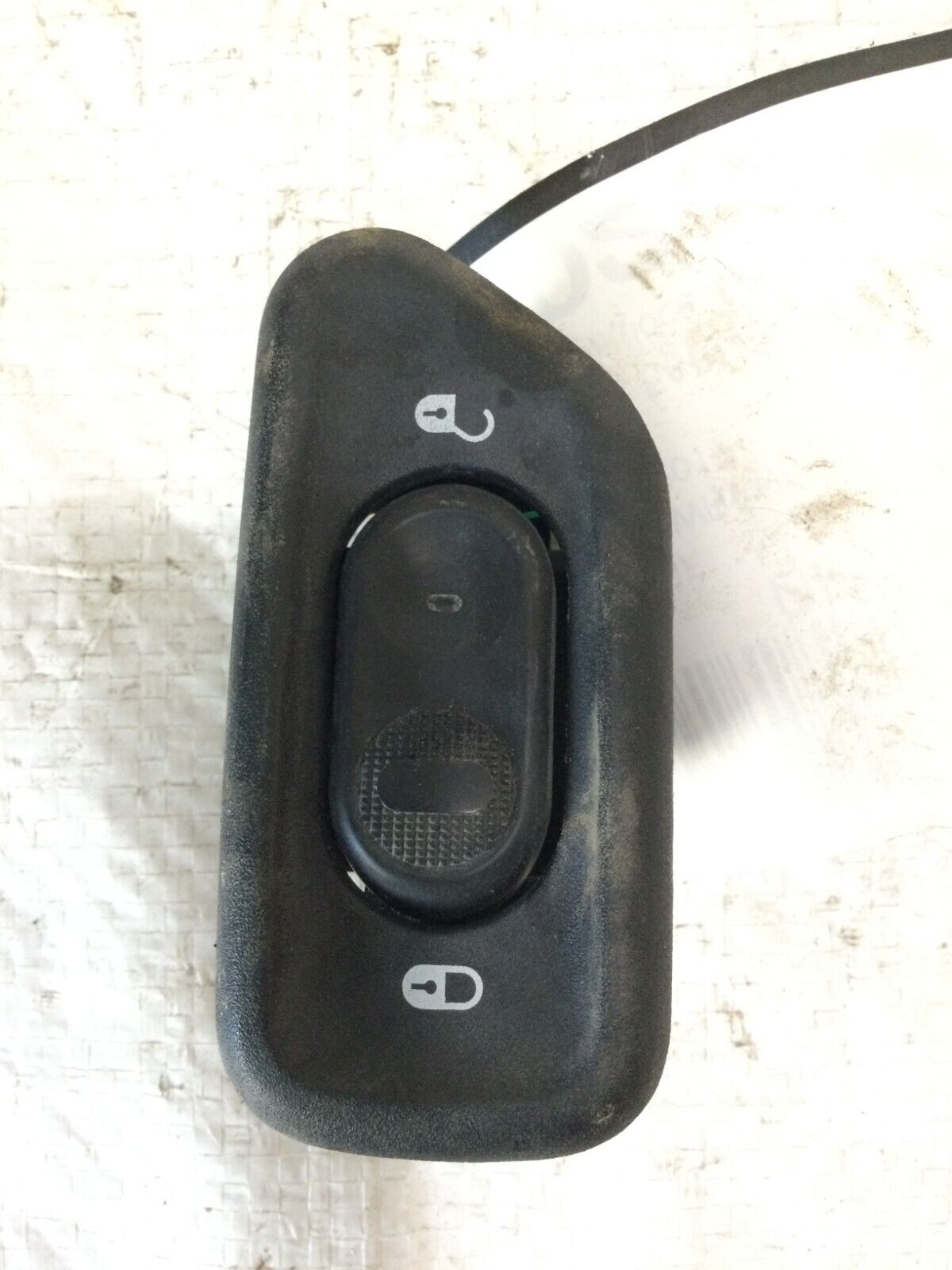 2017 Jeep Wrangler Front  Driver Left Door Master Power Switch 04671623AA OEM