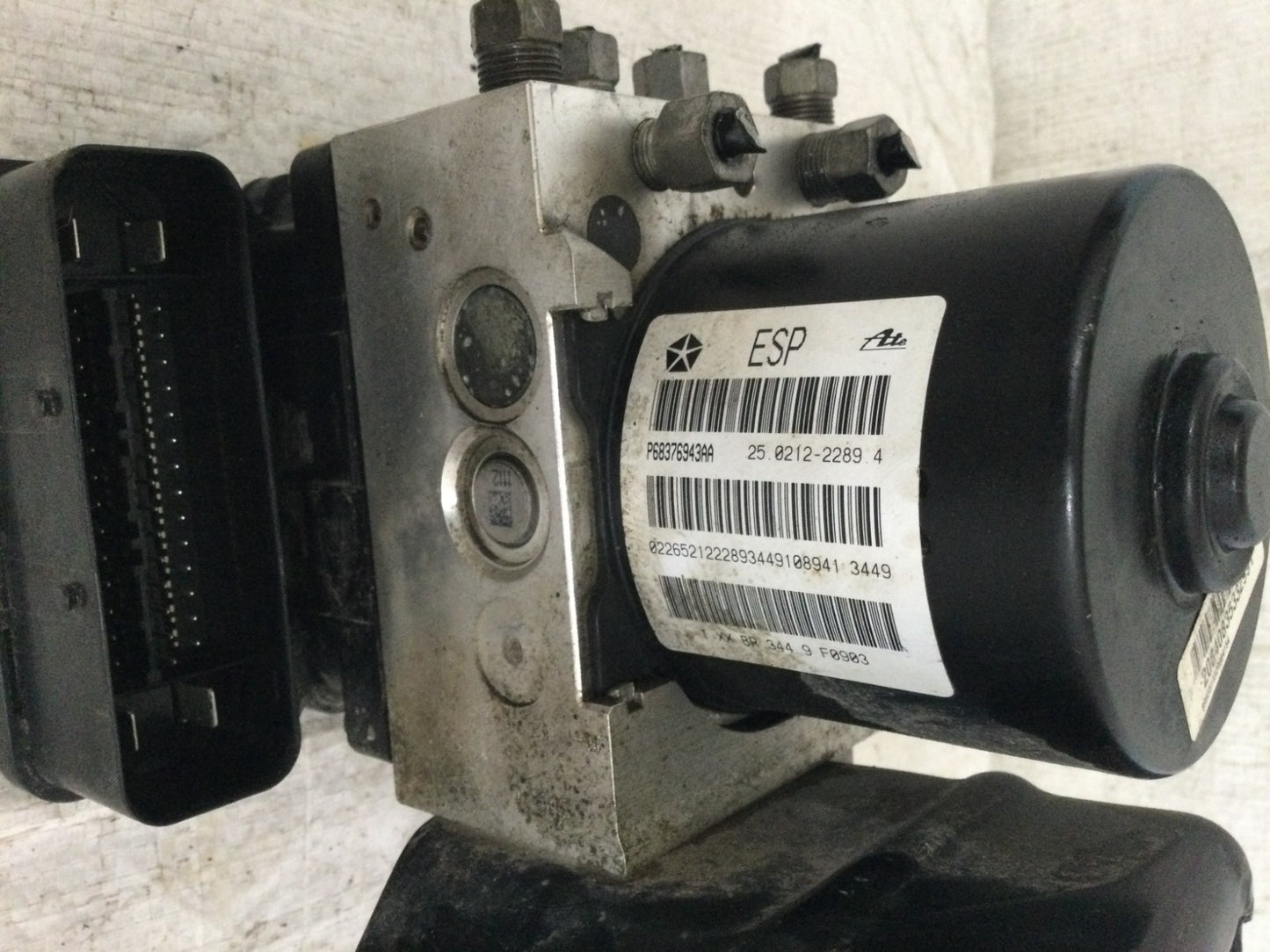 2019 Dodge Ram 1500 5.7L ABS Anti-Lock Brake Pump OEM 68376943AA