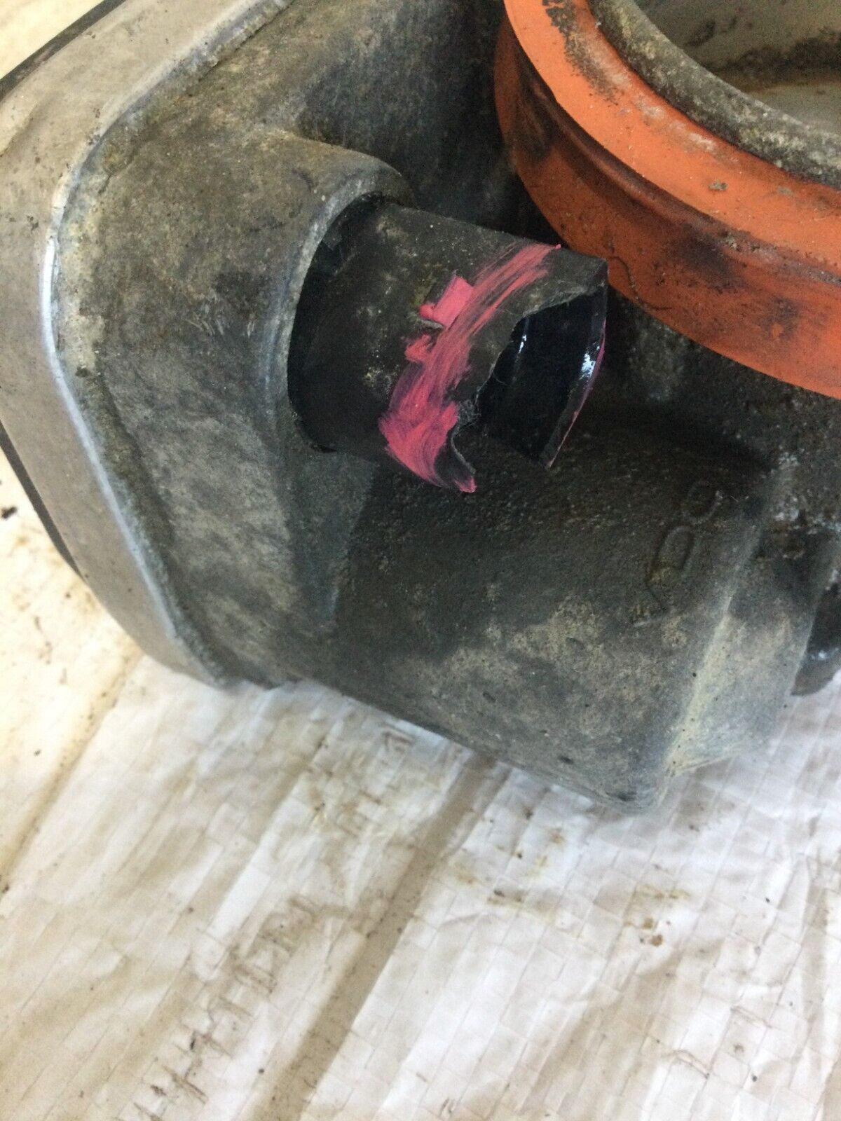 2004 Dodge Ram 1500 Throttle Body Valve Assembly OEM 5.7L