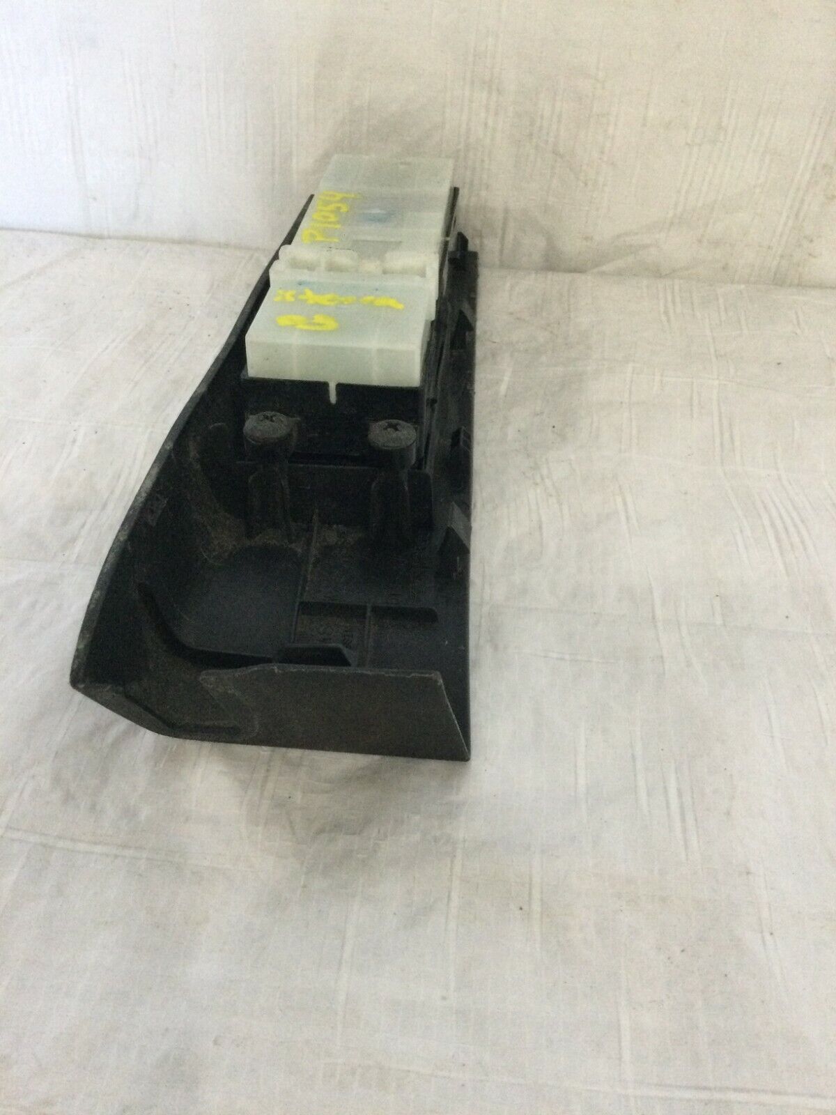 2005 Nissan Xterra Front Left Driver Master Power Window Switch OEM