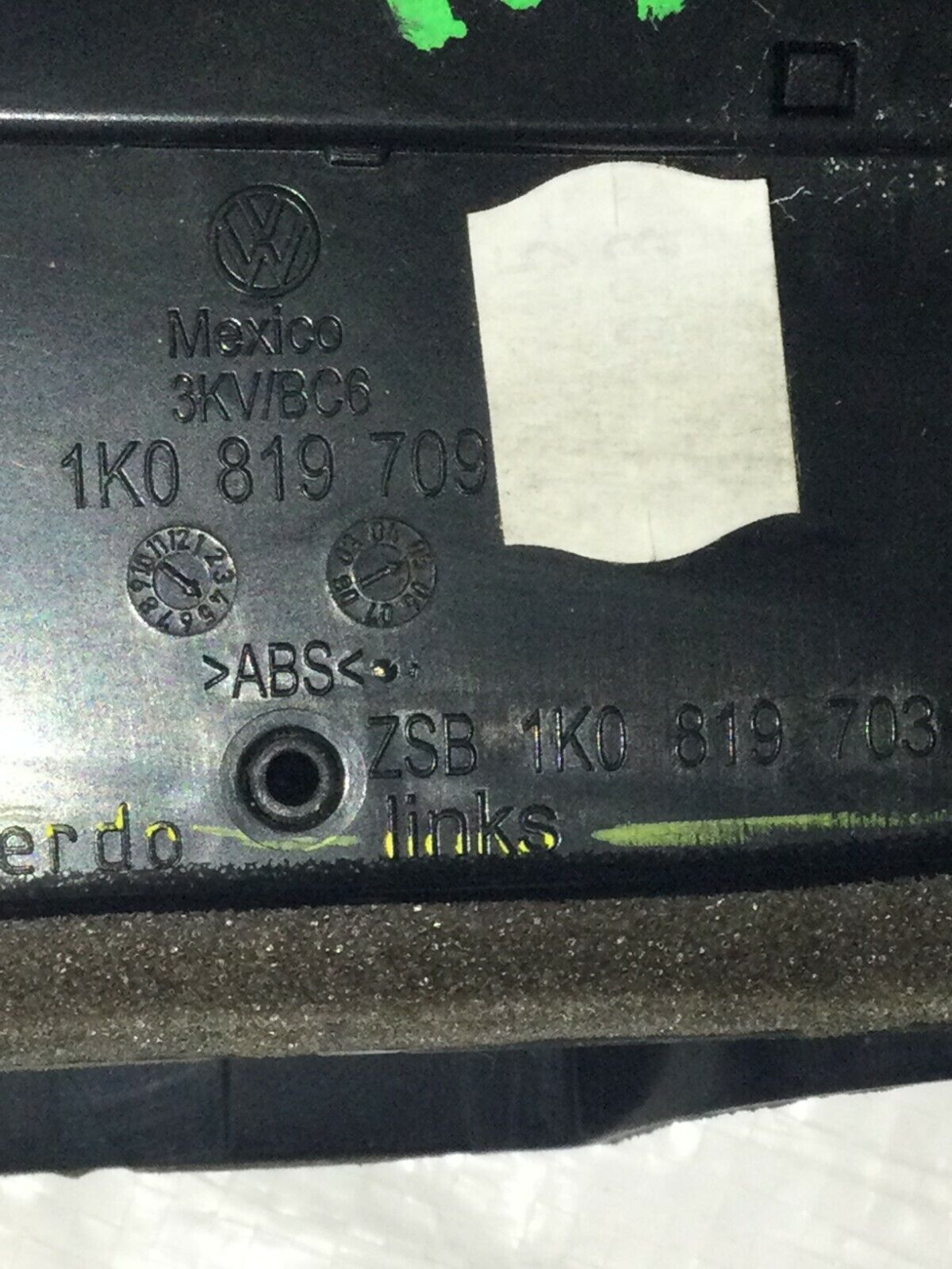2006 Volkswagen Jetta Left Driver Side Dash Air Vent 1K0819703 OEM