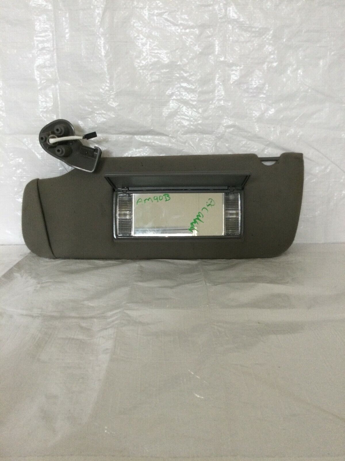 2003-2006 Cadillac Escalade EXT Sun Visor Left Driver Side OEM LH