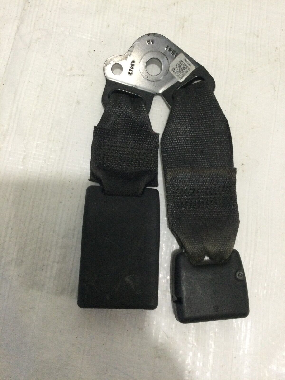 2018-2020 Buick Regal Rear Right Seat Belt Buckle OEM