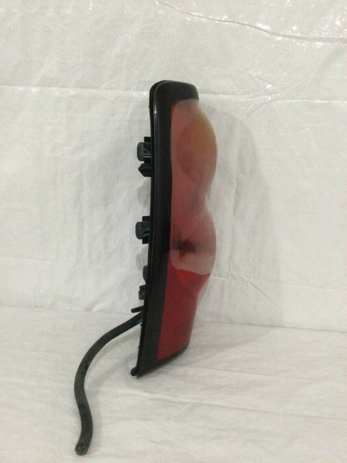 2004-2007 Chevrolet Silverado 1500 Left Driver Side Tail Light Lamp OEM 15273473