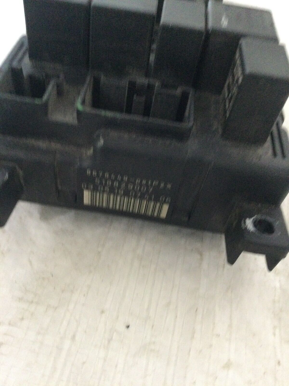 2004 Volvo S60 Control Fuse Box Module 518829007 OEM