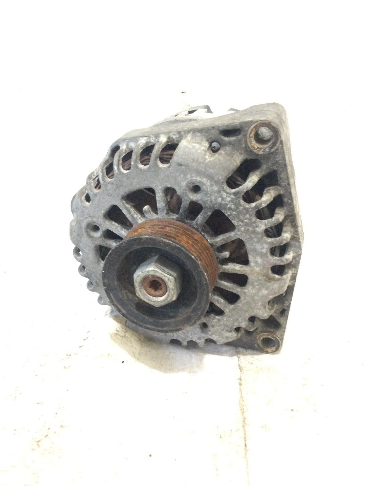 2007 GMC Envoy Alternator Motor Assembly OEM