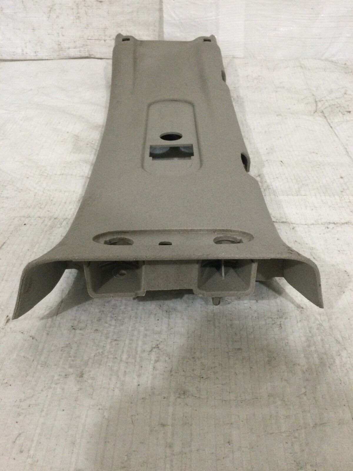 2007 GMC Sierra 1500 Left Upper B Pillar Trim Panel 15853985 OEM Classic Style