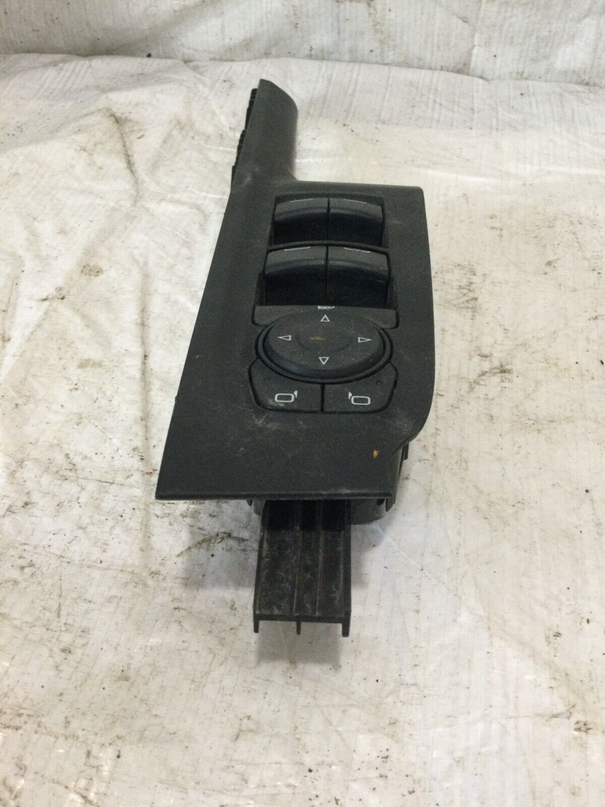 2020 Chevrolet Silverado 1500 Driver Front Left Door Window Switch 84699725 OEM